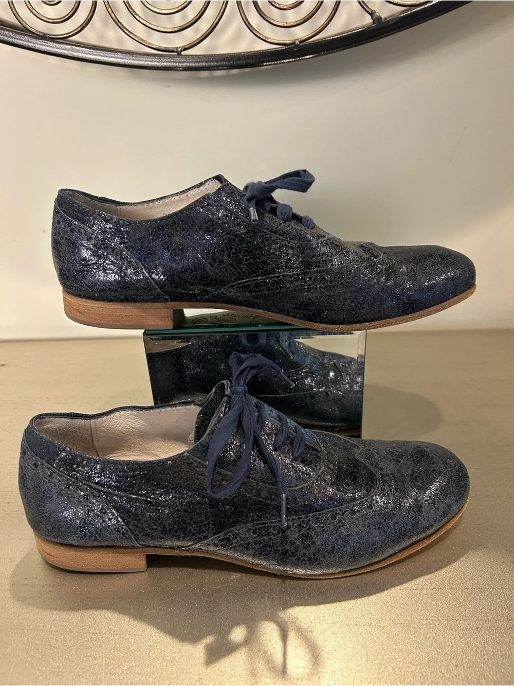 Homers women 's Textured Lace-Up Derby Shoes in Deep Navy